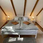 Kis-duna Vendeghaz Gasthof 4*