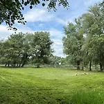 Kis-duna Vendeghaz 4* Dunabogdány