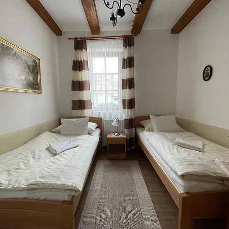 Kis-duna Vendeghaz Guest house *
