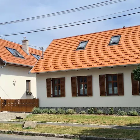 Pensionat Kis-duna Vendeghaz 4*