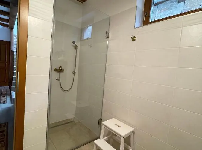 Kis-duna Vendeghaz 4*