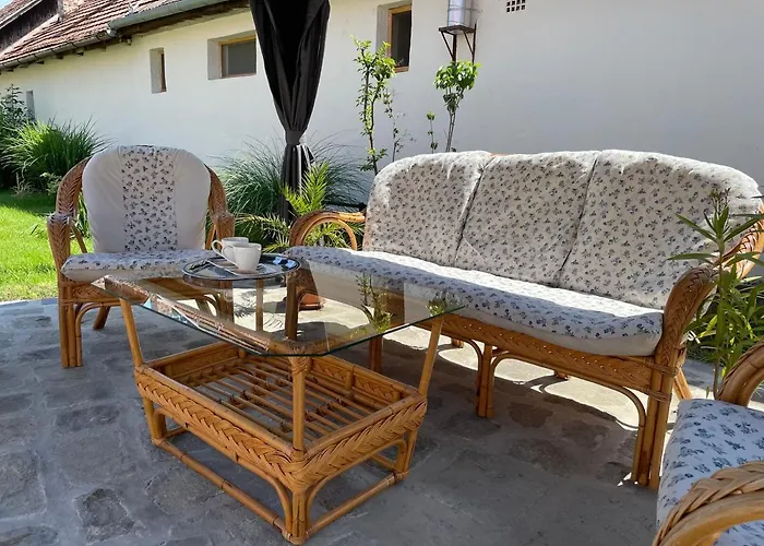 Kis-duna Vendeghaz 4*