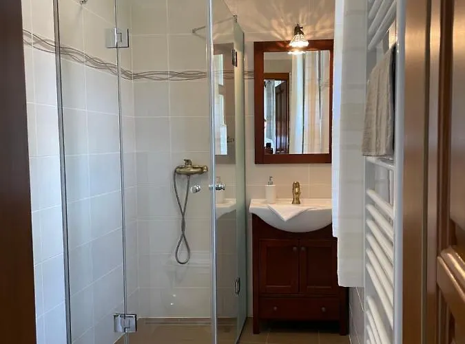 Kis-duna Vendeghaz 4* Dunabogdány