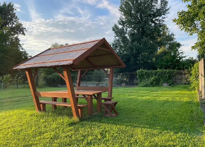 Kis-duna Vendeghaz Pensionat 4*